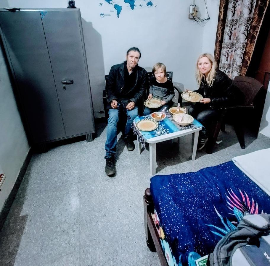 Khajuraho Homestay Екстериор снимка