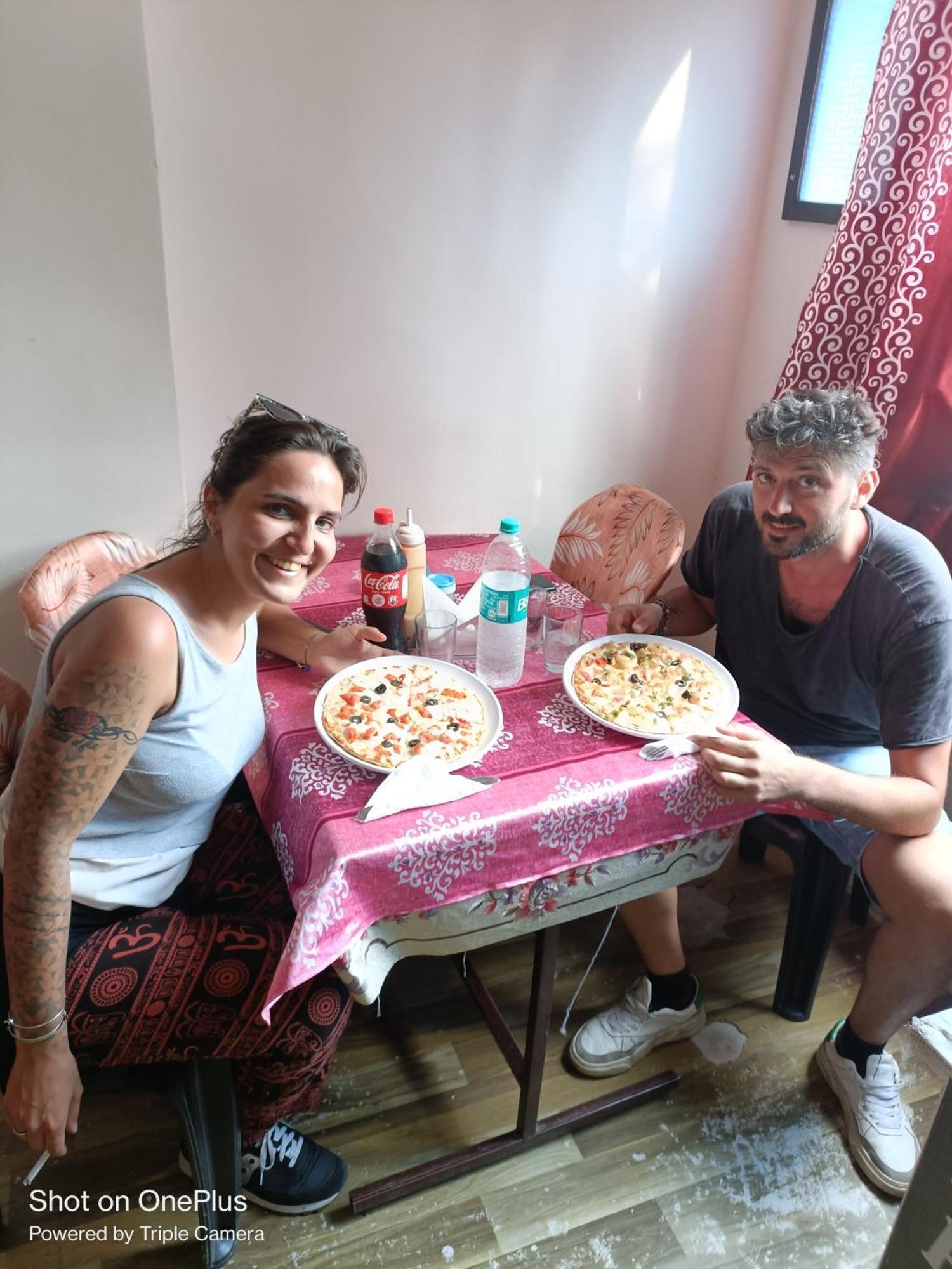 Khajuraho Homestay Екстериор снимка