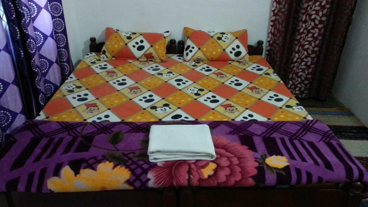 Khajuraho Homestay Екстериор снимка