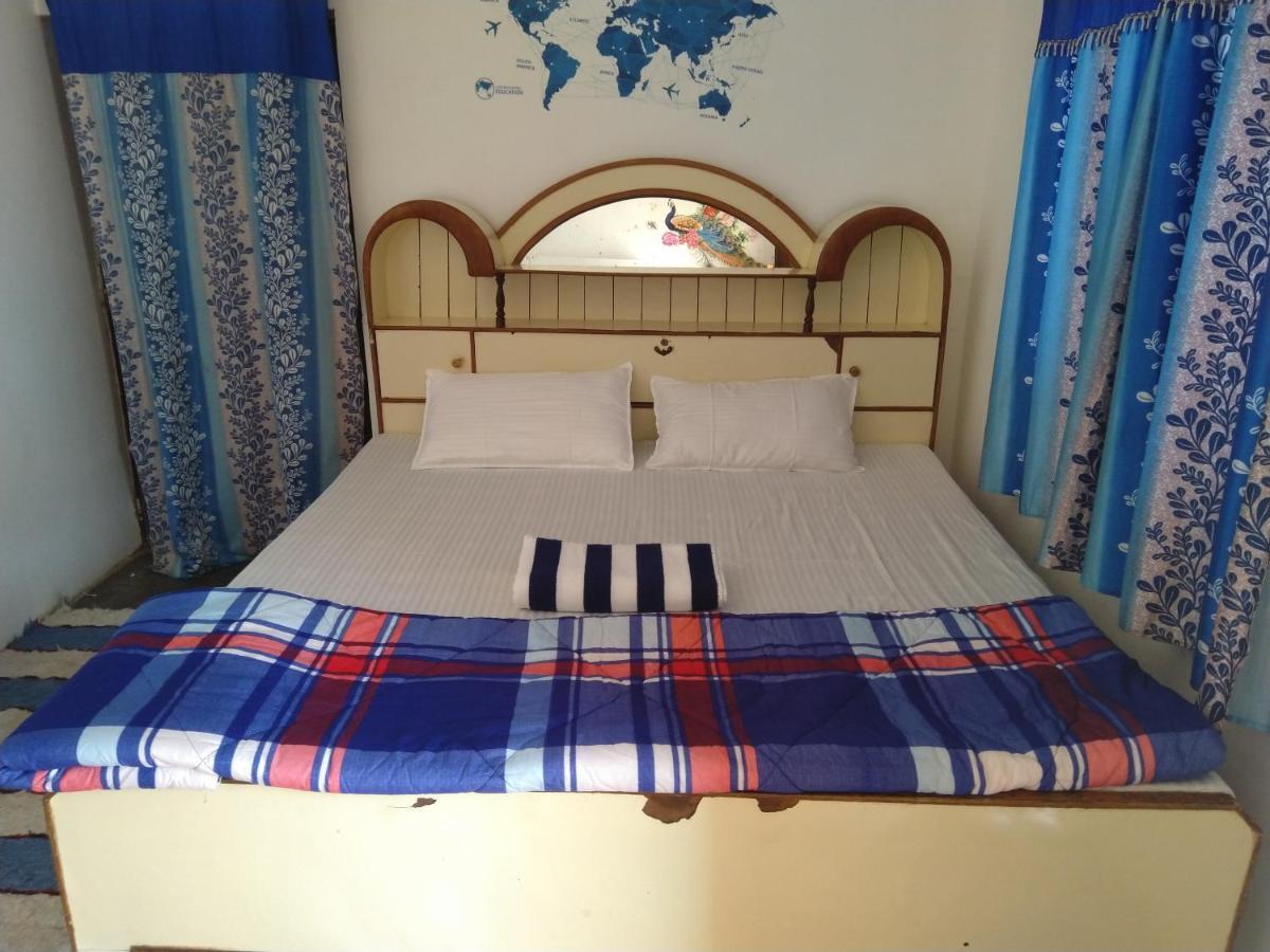 Khajuraho Homestay Екстериор снимка